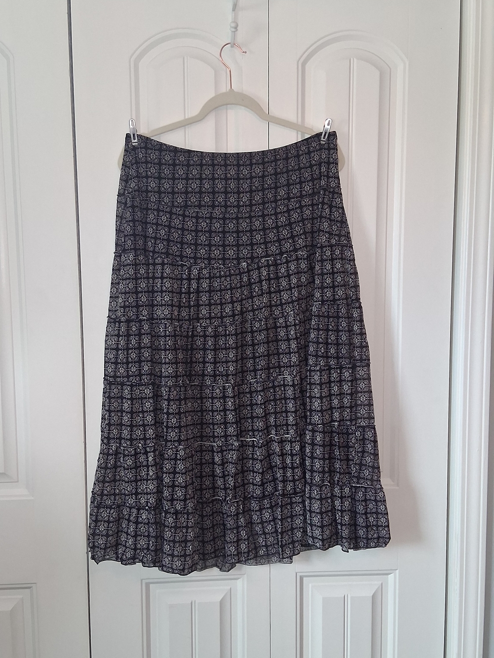 Max Edition Black Patterned Tiered Maxi Skirt Women's Size Large